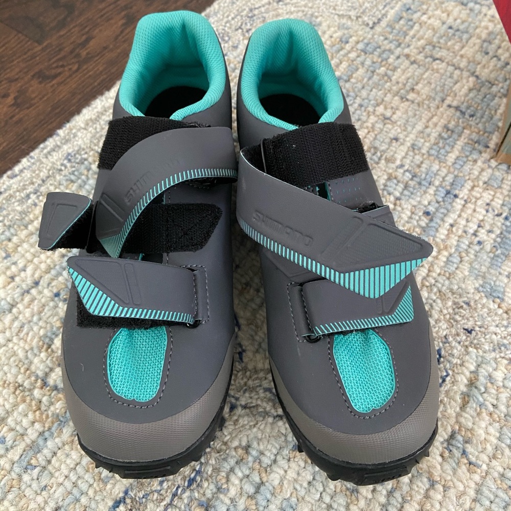 bike shoes